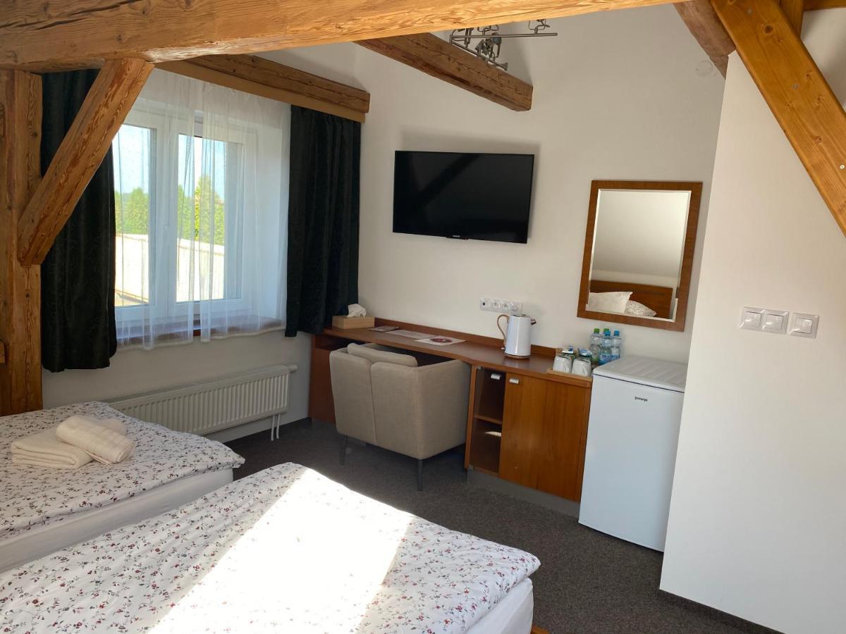 Ctyri Country house *