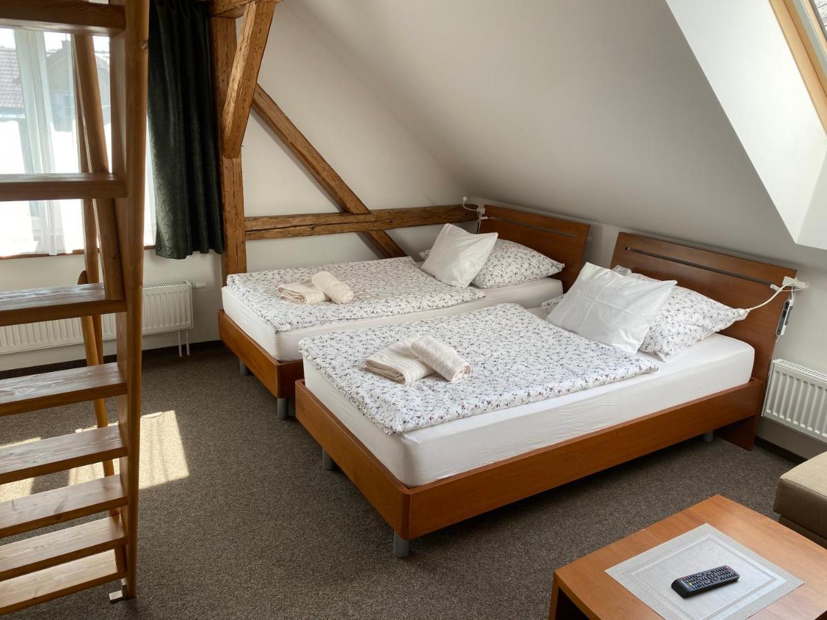 Ctyri Country house